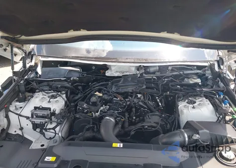 2016 Land Rover Range Rover 3.0L V6 Turbocharged Diesel Hse Td6 from USA, damaged, VIN SALGS2KF4GA261005